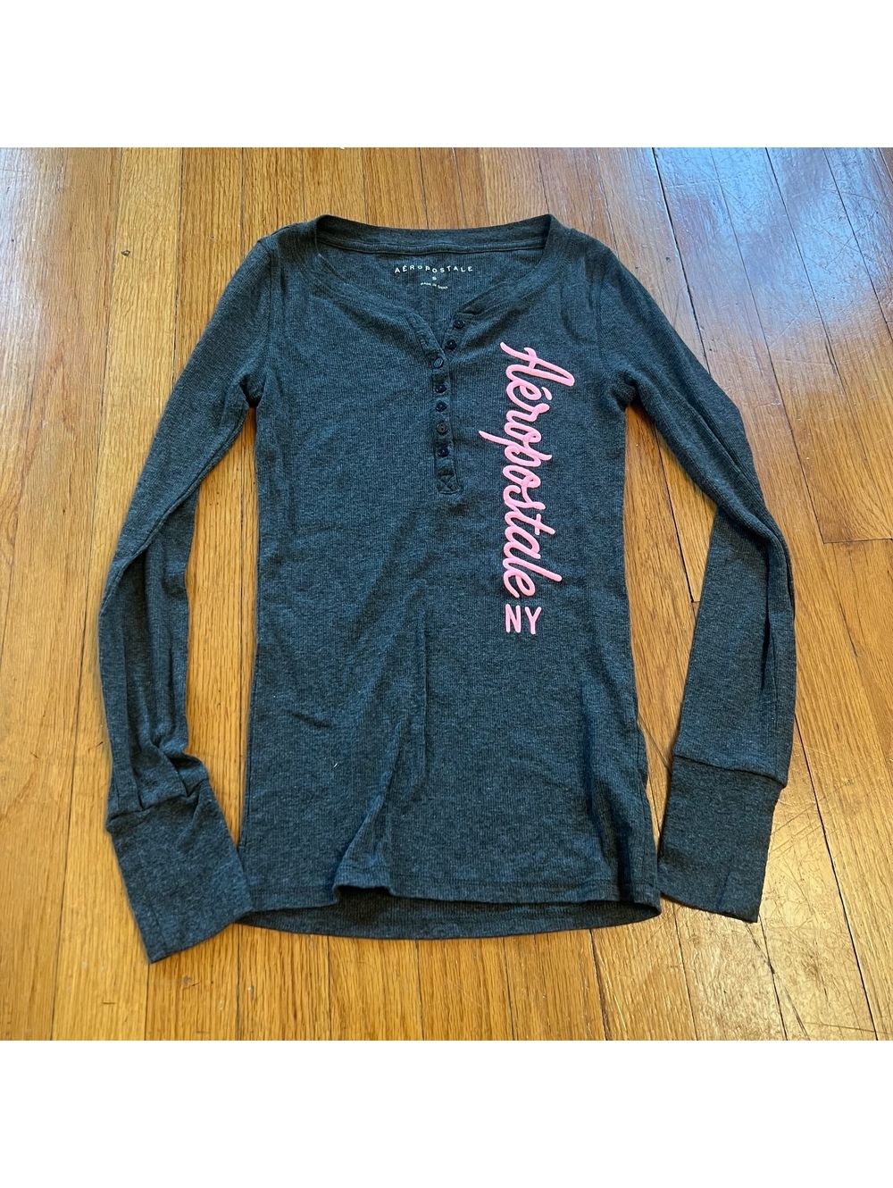 Y2K Aeropostale long sleeve Henley top